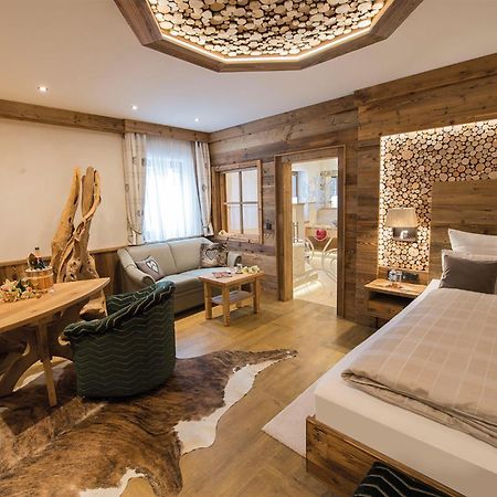 Wellness-Hotel Adler บาดวือริสโฮเฟิน ภายนอก รูปภาพ