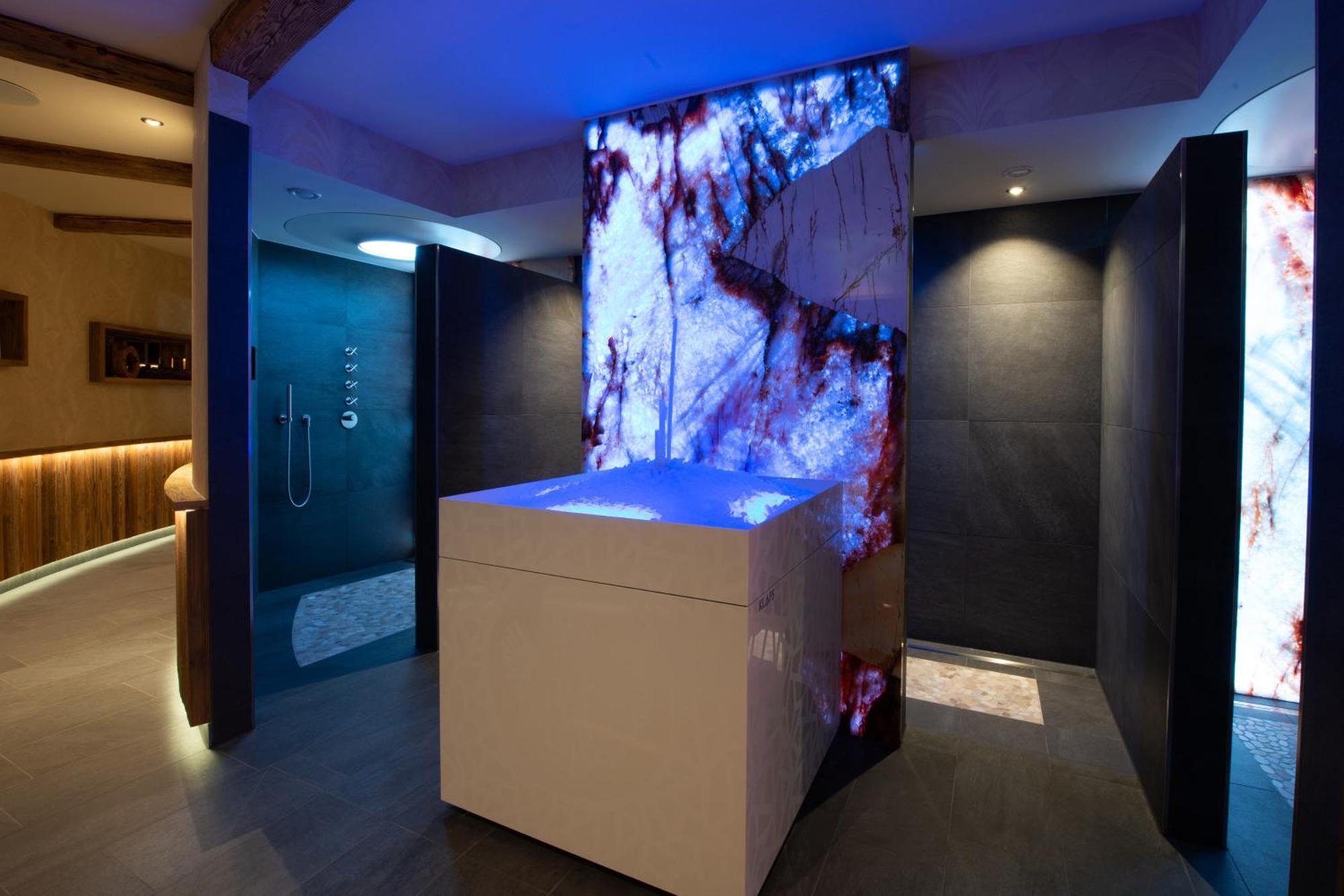 Wellness-Hotel Adler บาดวือริสโฮเฟิน ภายนอก รูปภาพ