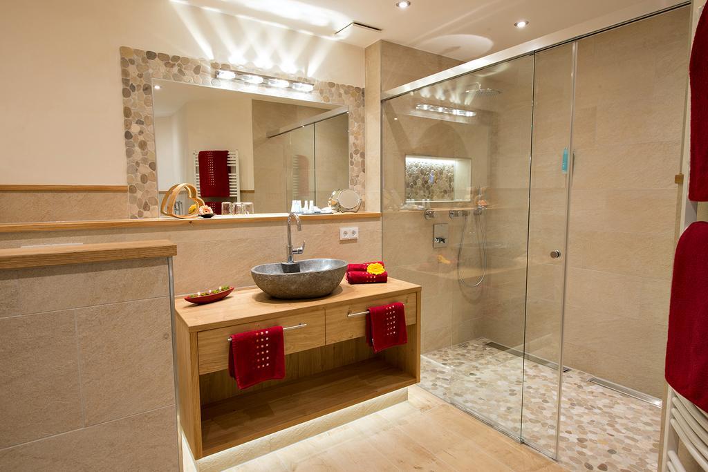 Wellness-Hotel Adler บาดวือริสโฮเฟิน ภายนอก รูปภาพ