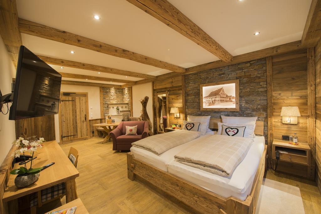 Wellness-Hotel Adler บาดวือริสโฮเฟิน ภายนอก รูปภาพ